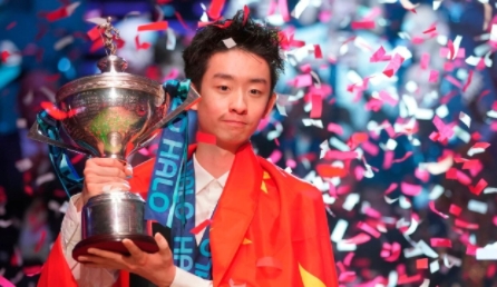 吴宜泽，首位00后斯诺克世锦赛冠军！